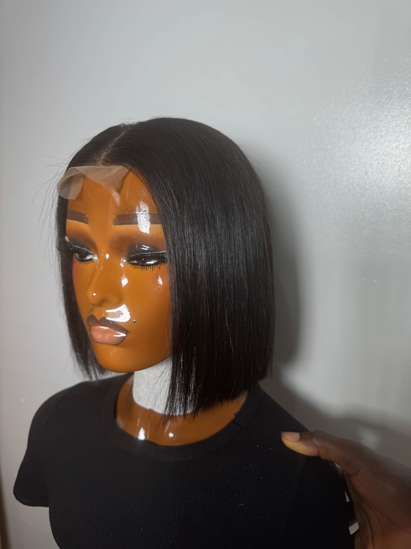 Super double drawn Vietnamese bone straight 8inches with 2x6 closure (already wigged and styled).